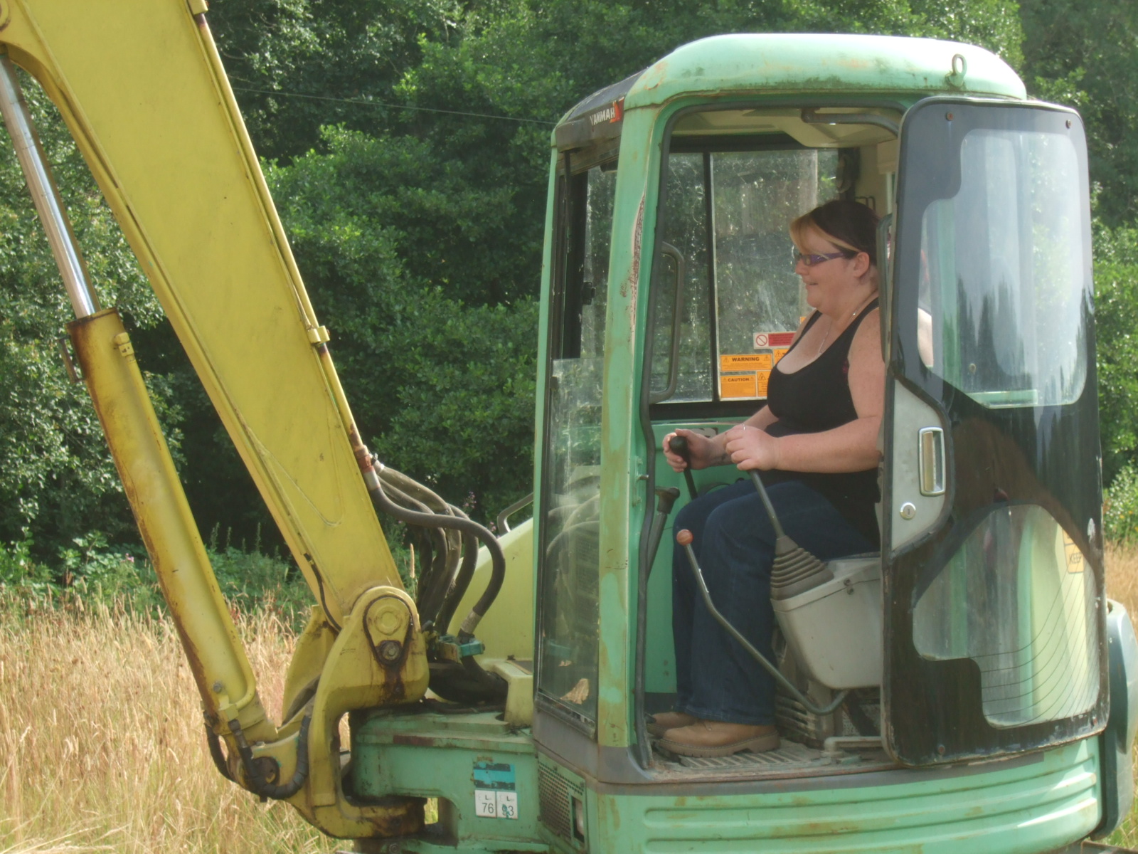 360° Excavator Driving